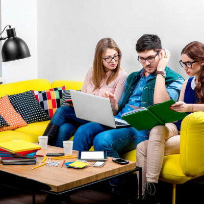 Features of the best online finance courses available in the country